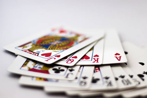 brio4d Exactly two private cards